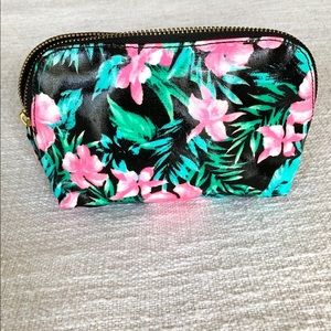 3 for $15 ⭐️ Jungle Floral Small Cosmetic Makeup Bag in Black and Pink